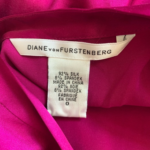 Diane Von Furstenberg DVF Fucshia Silk Pleated Top - Picture 5 of 8